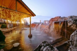 Hotel Baron's Hot Spring Hotel, Earth, photo
