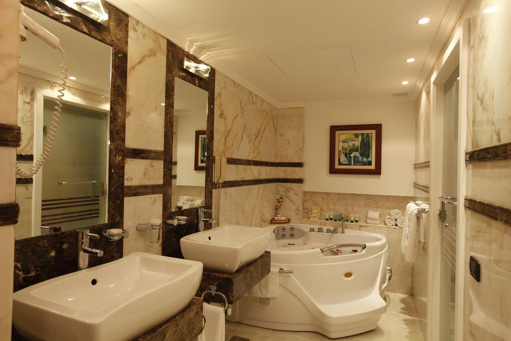 Фото Carlton Al Moaibed Hotel