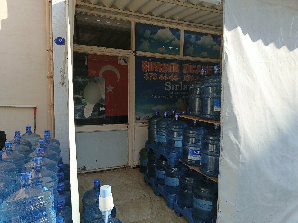 Продажа воды Simsek Trade, Измир, фото