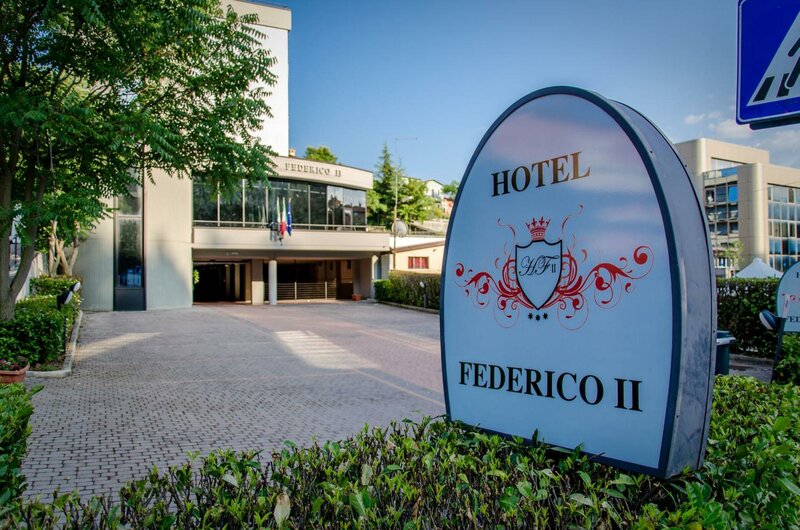 Гостиница Hotel Federico II L'Aquila в Л’Акуиле