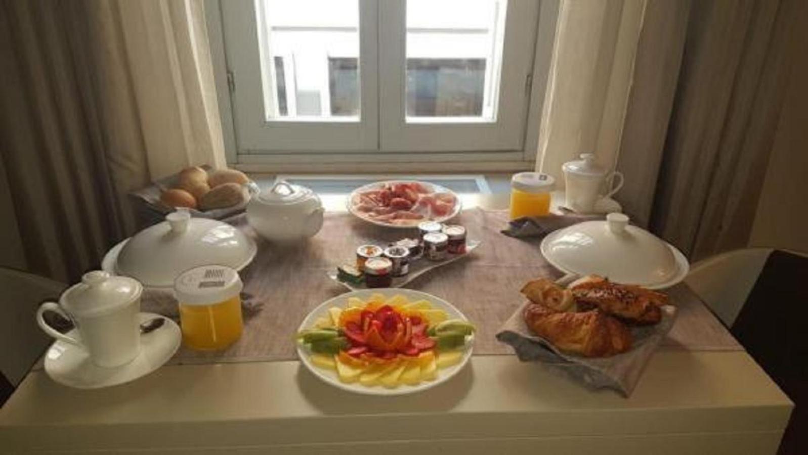 Фото Escalus Luxury Suites Verona