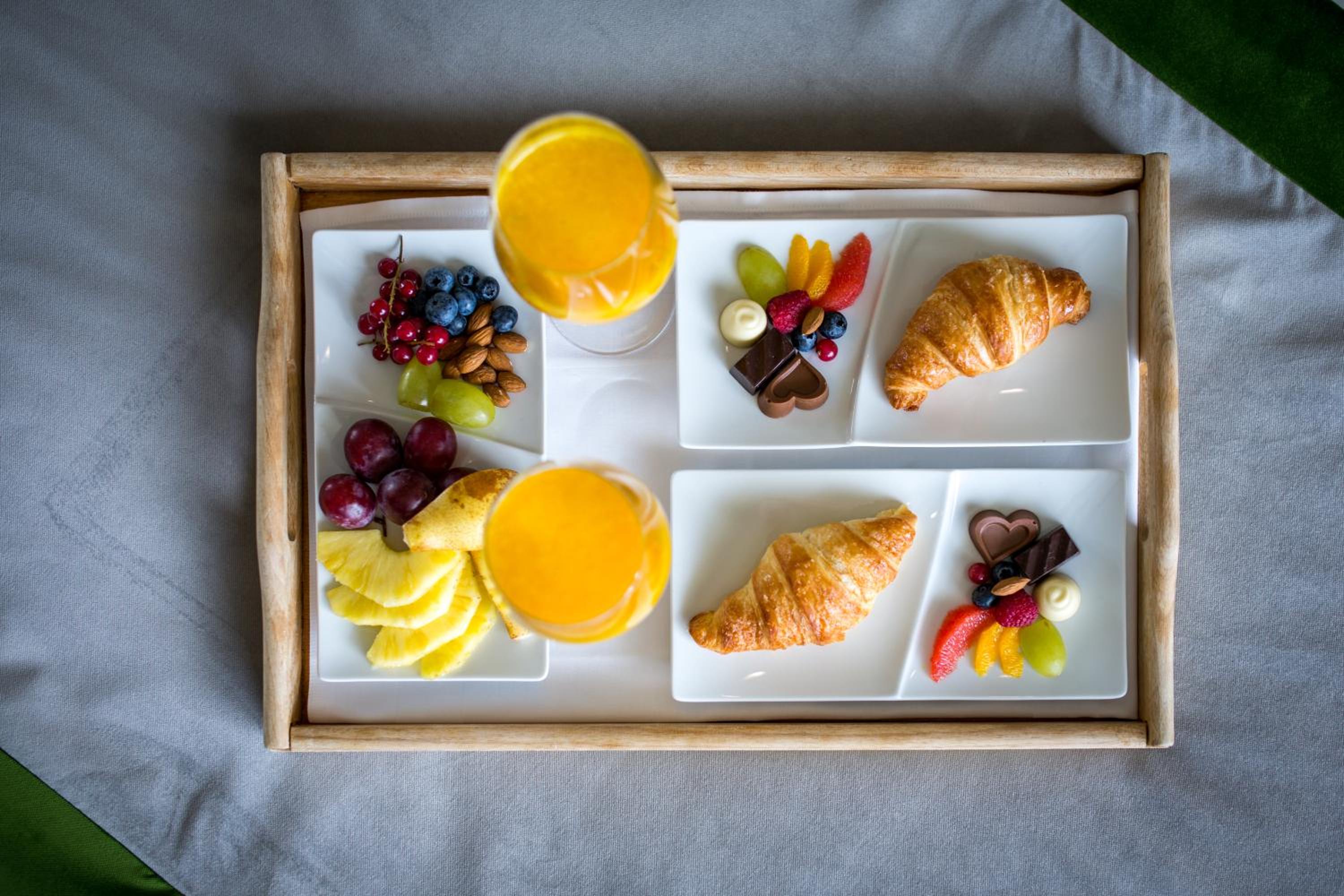 Фото Royal Princess Hotel