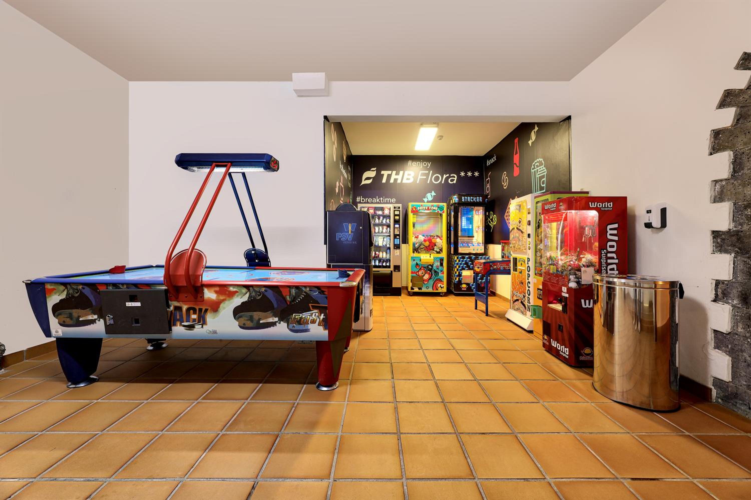 Фото Отель Thb Flora Aparthotel