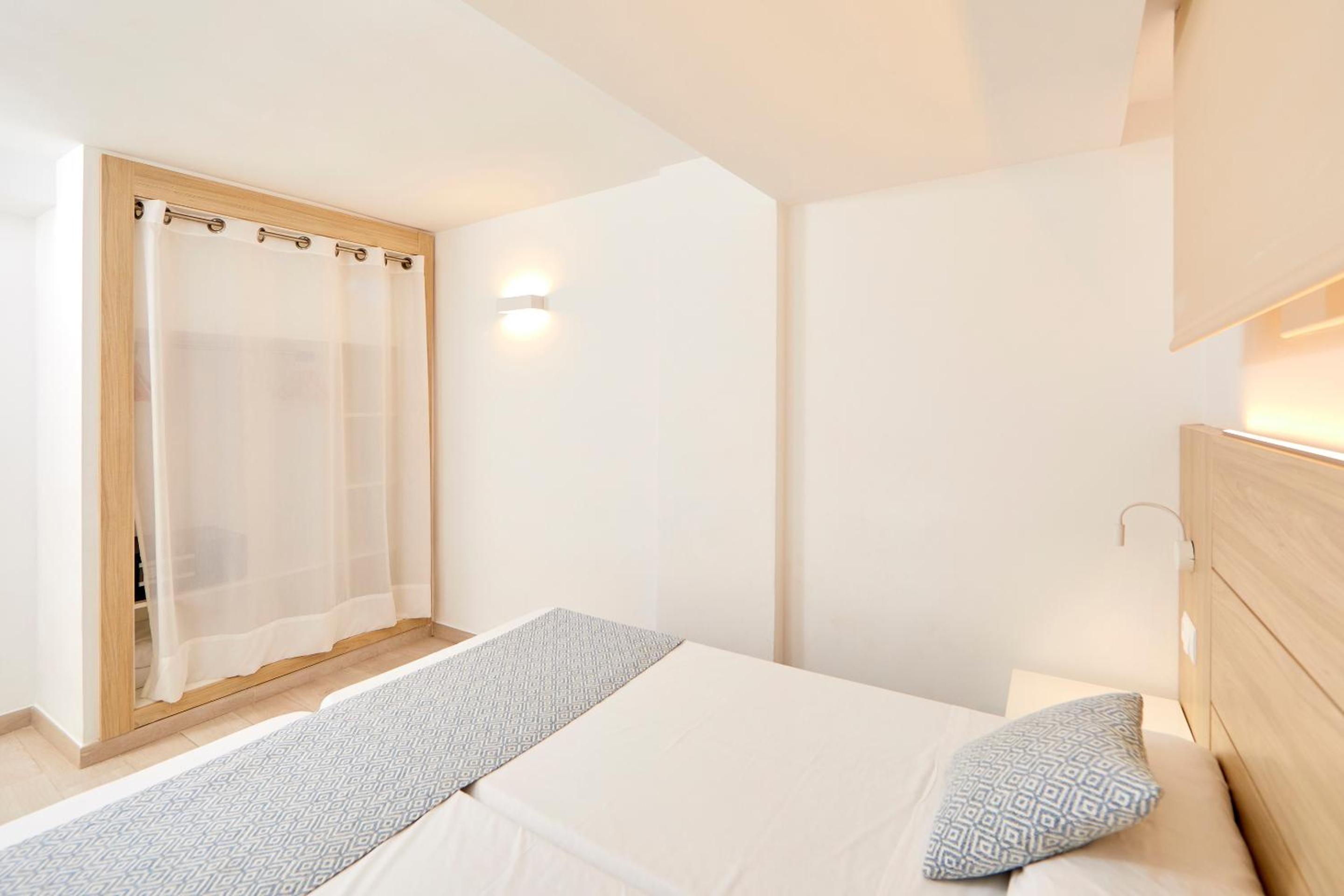 Фото Sun Beach - Только для взрослых