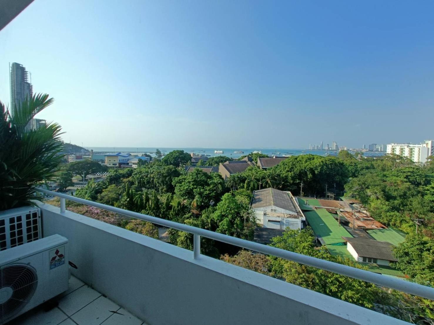 Фото The Monaco Residence Pattaya