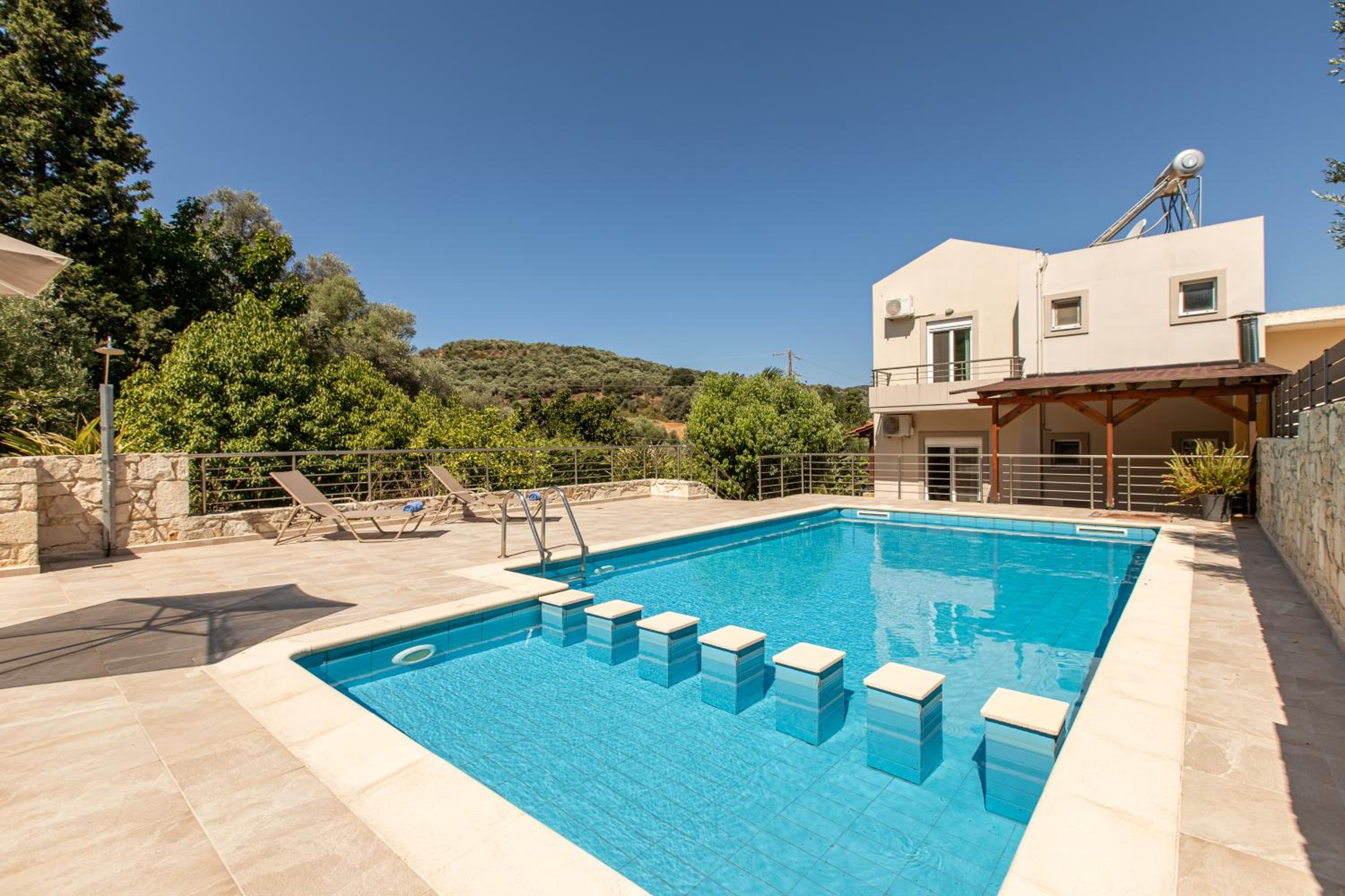 Фото Neaira Villas Chania