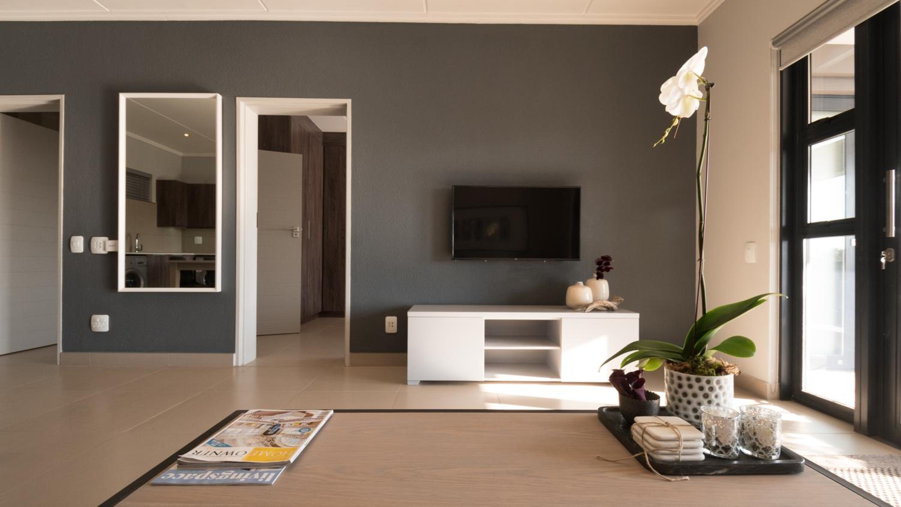 Фото Odyssey Luxury Apartments