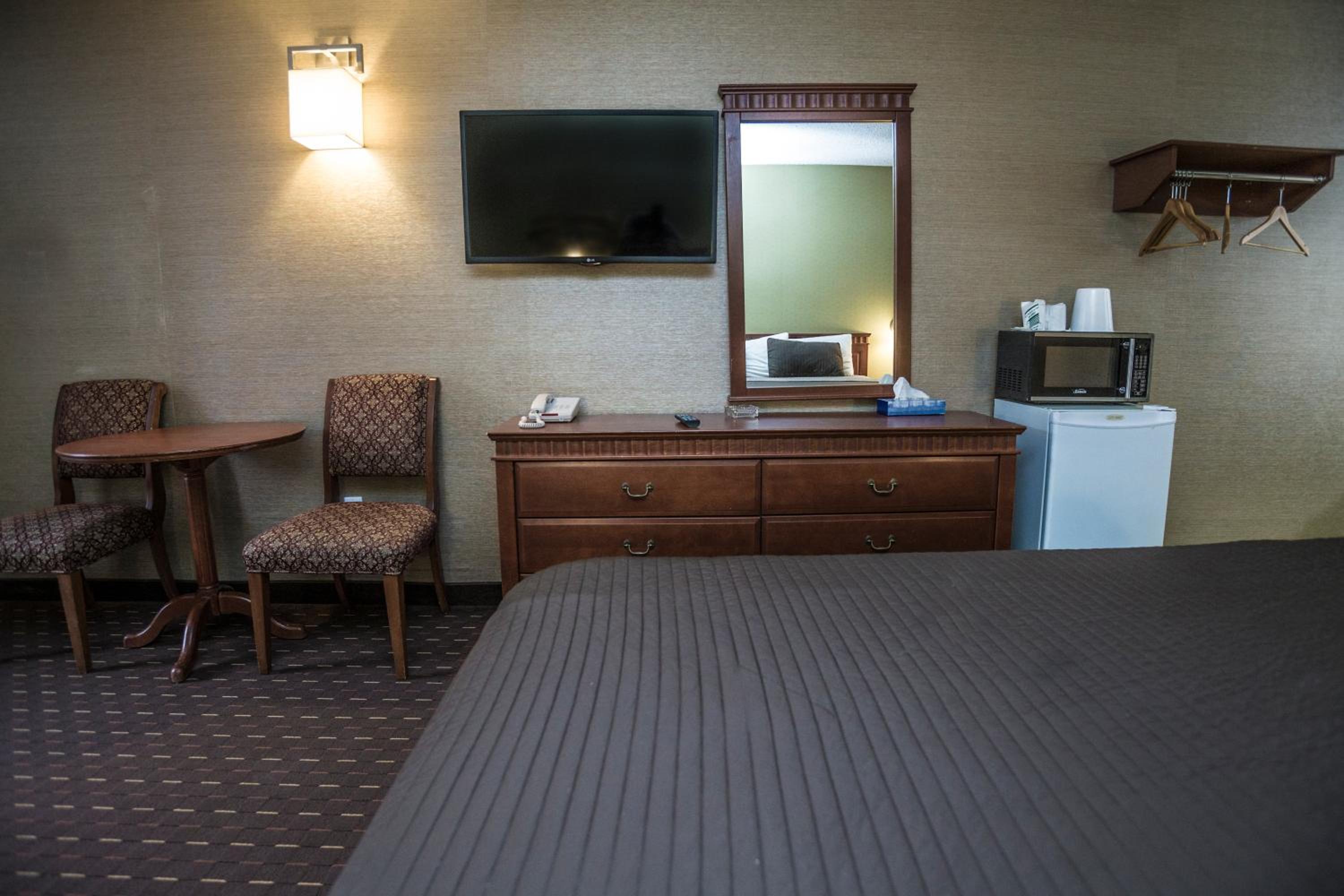 Фото Mississauga Gate Inn