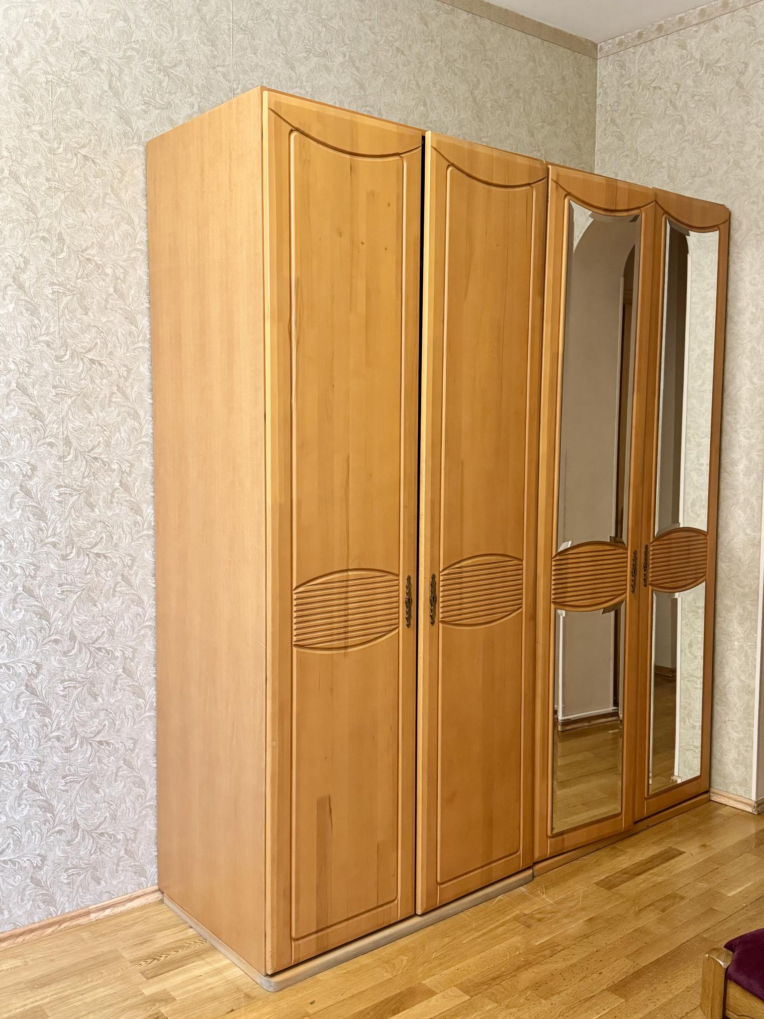 Фото Современник