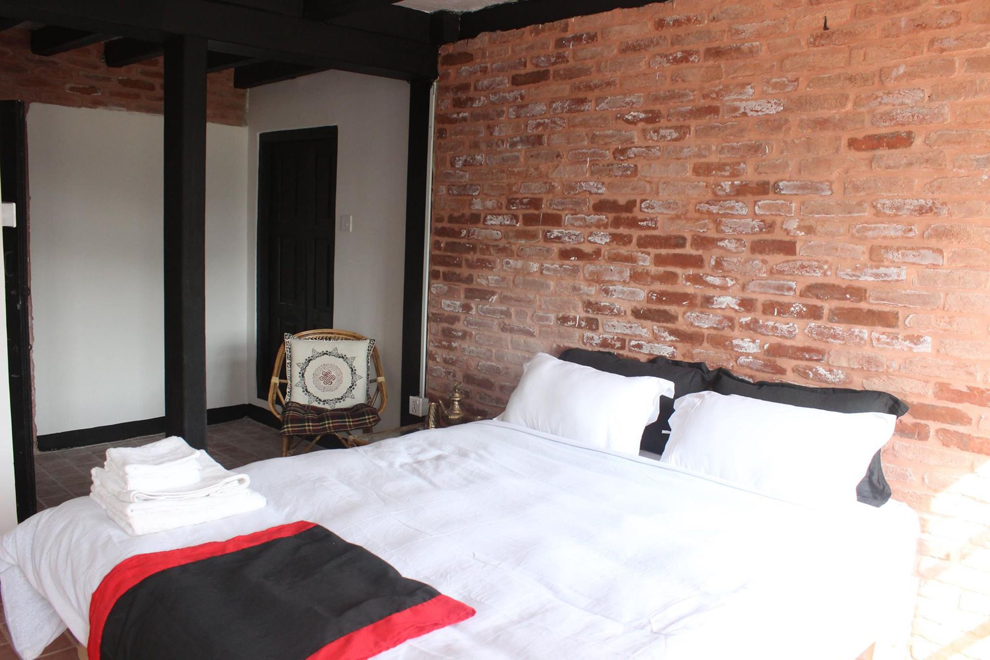 Фото Lumbini Heritage Home