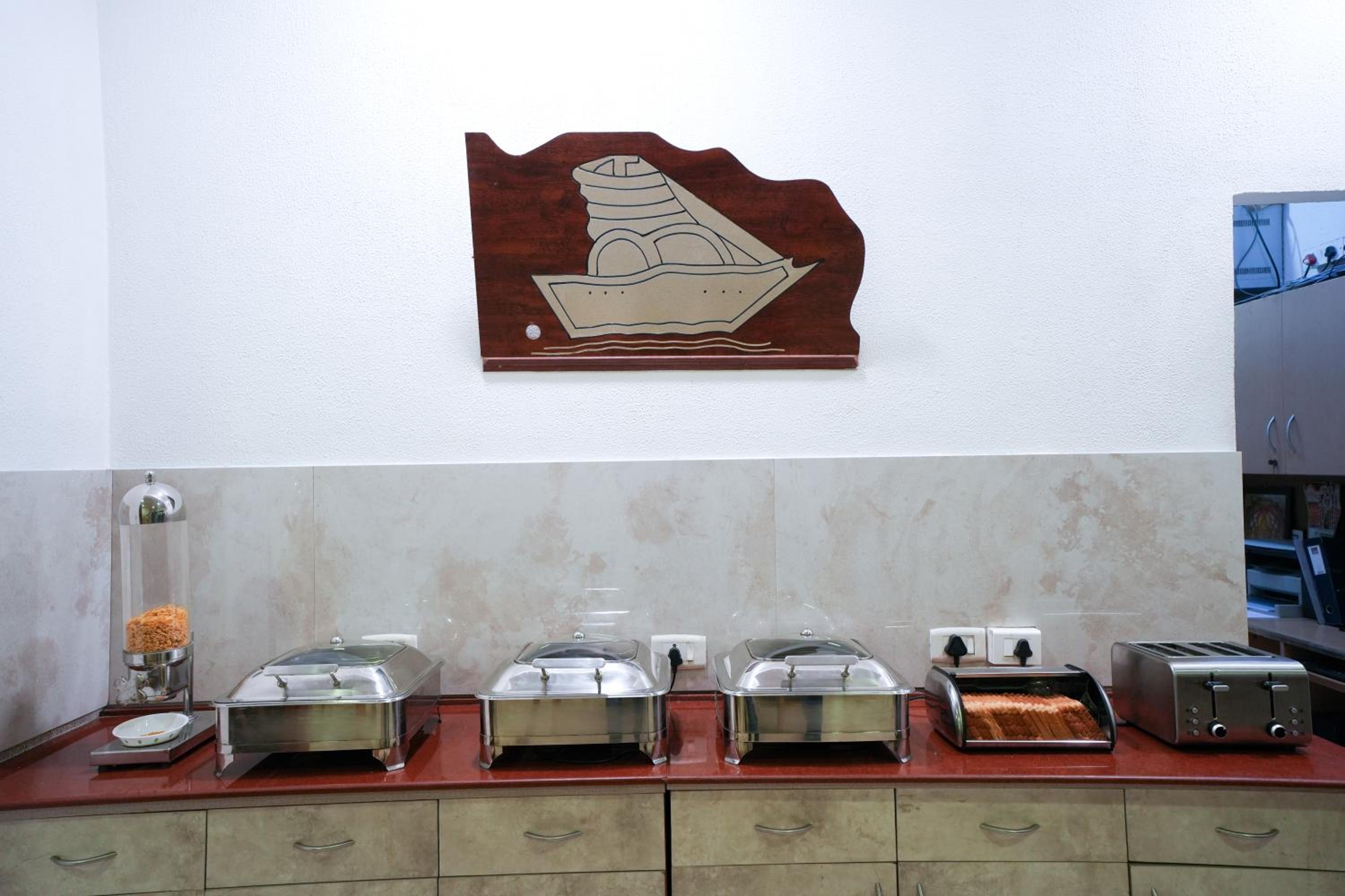 Фото Avenue 11 Boutique Residences