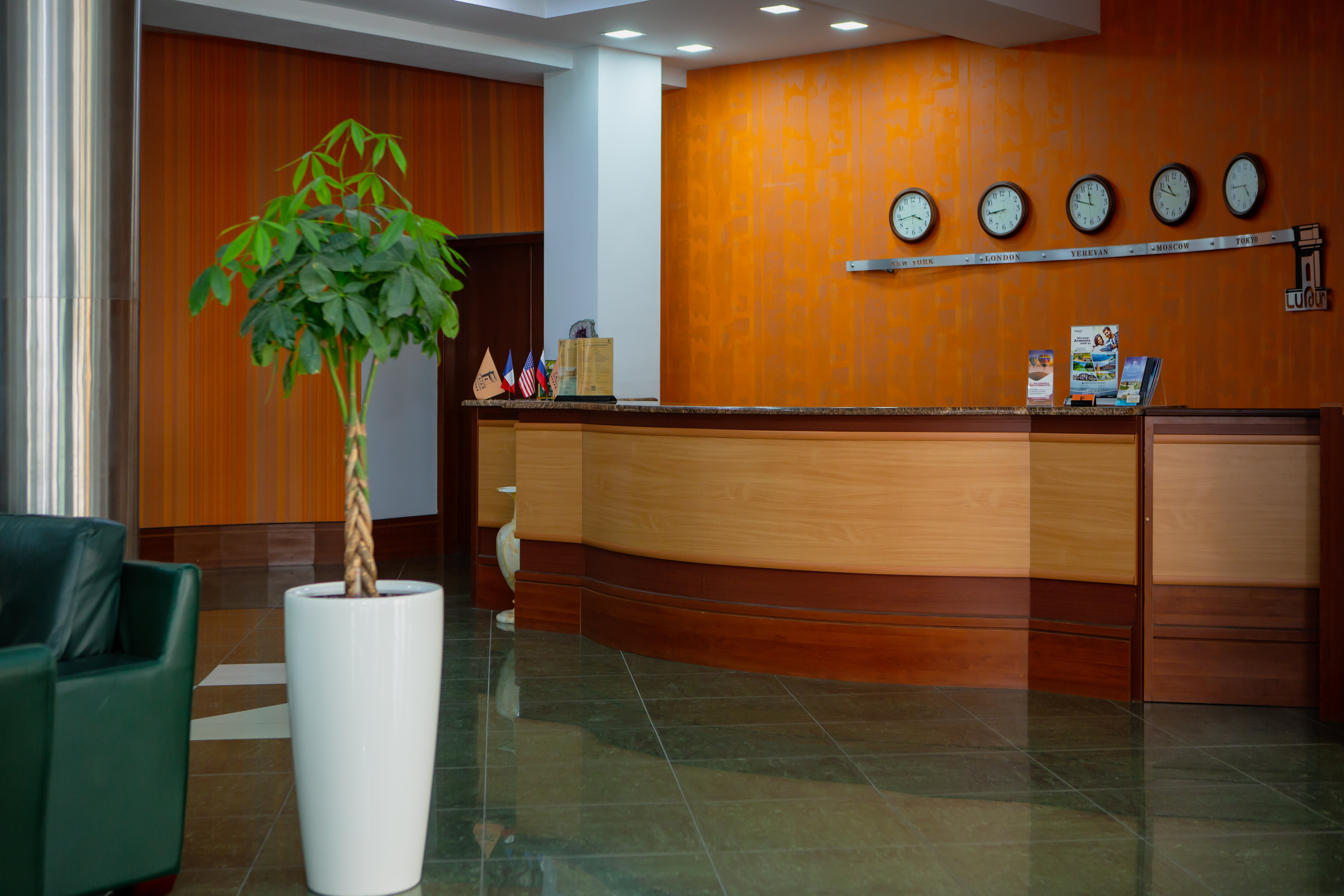 Фото Latar Комплекс