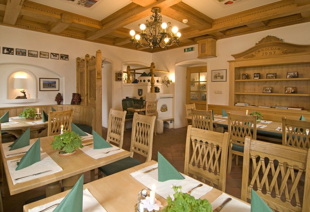 Фото Hotel Braeuwirt