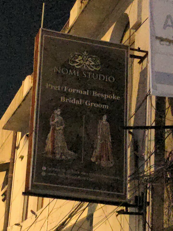 Wigs, hairpieces Nomi studio, Lahore, photo