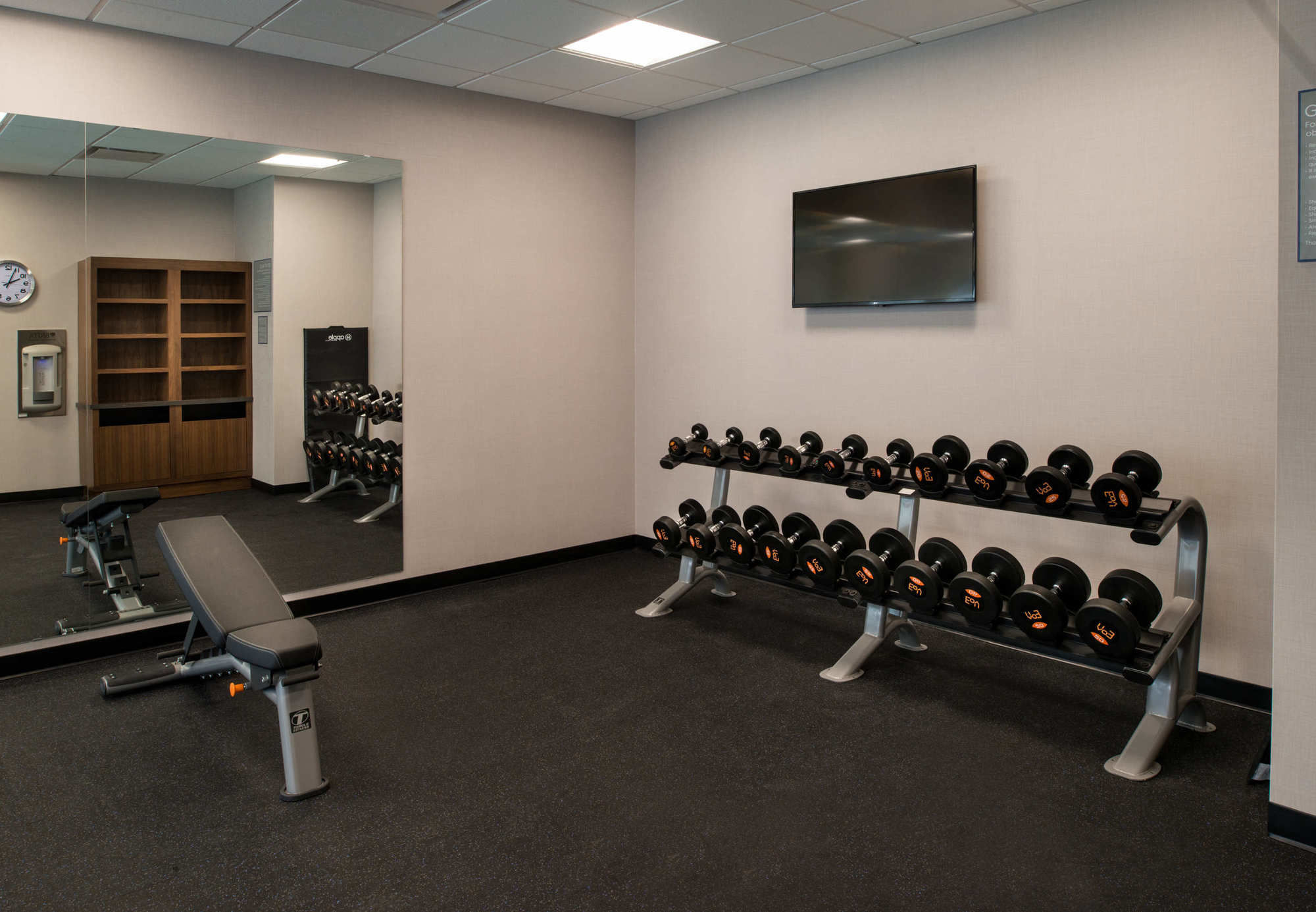 Фото TownePlace Suites by Marriott Saskatoon