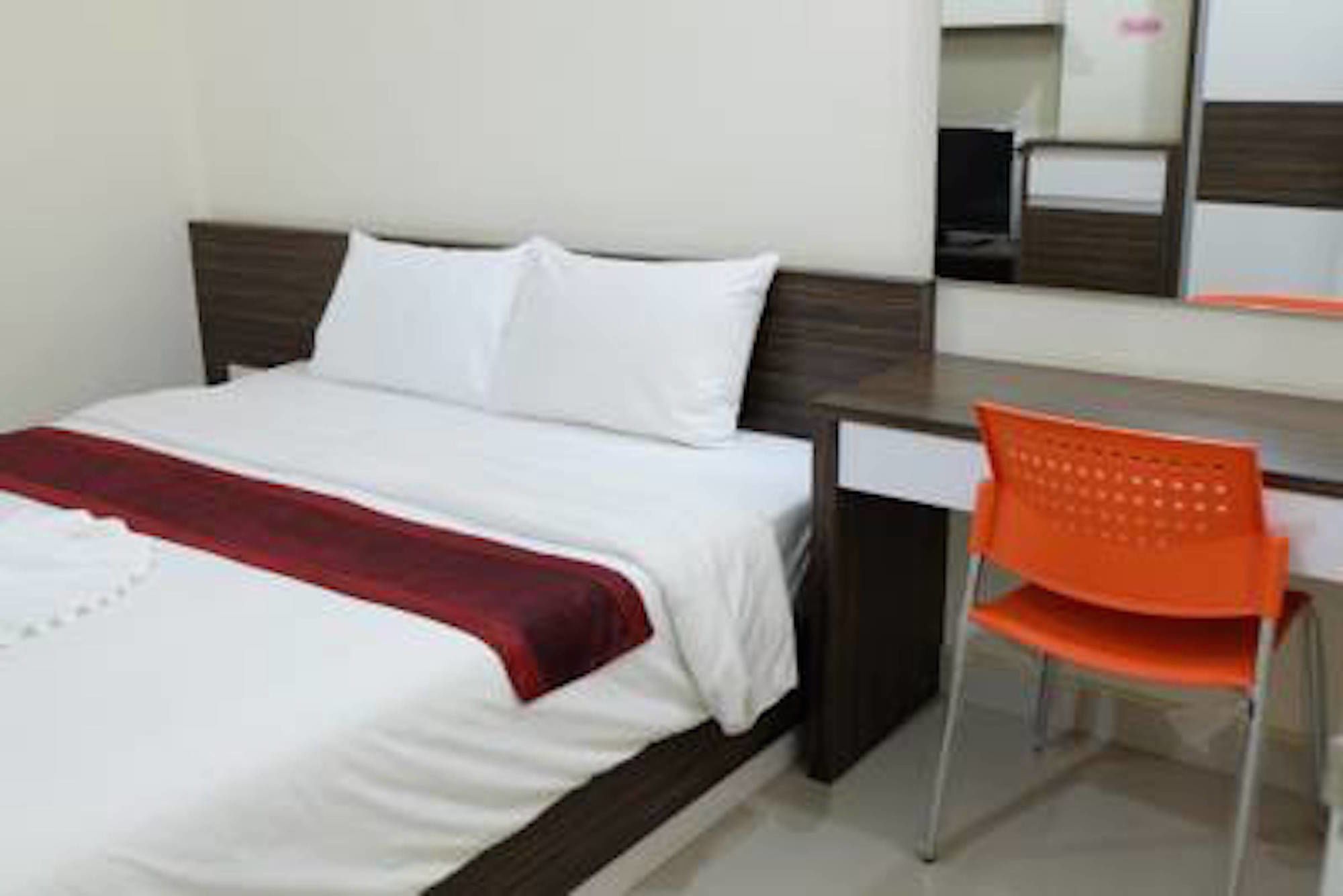 Фото Bright Apartment Hat Yai