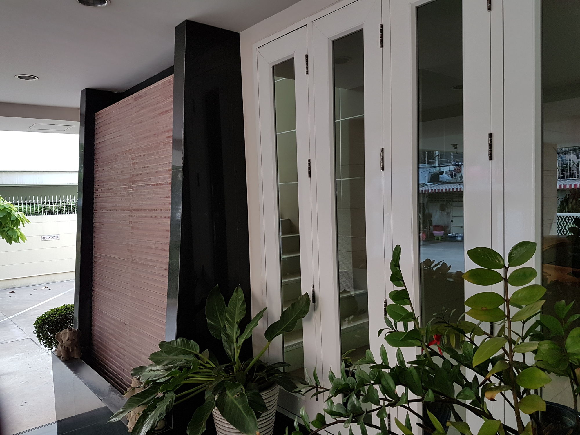Фото 14 Place Sukhumvit Suites - Sha Plus