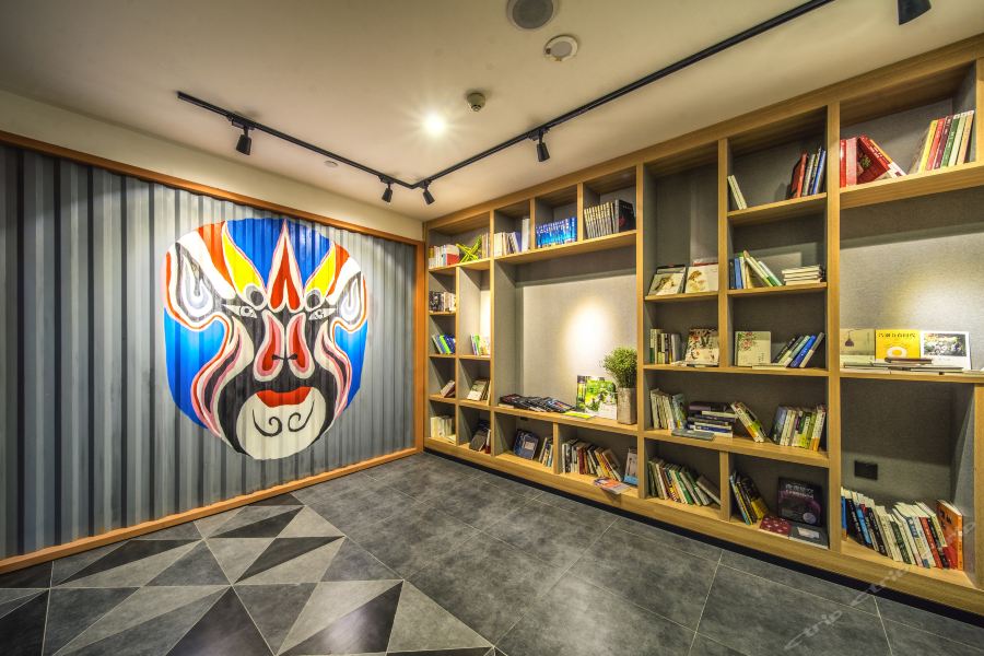 Фото Atour Light Hotel Jinli Chengdu