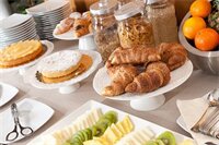 Фото Astoria Suite Hotel