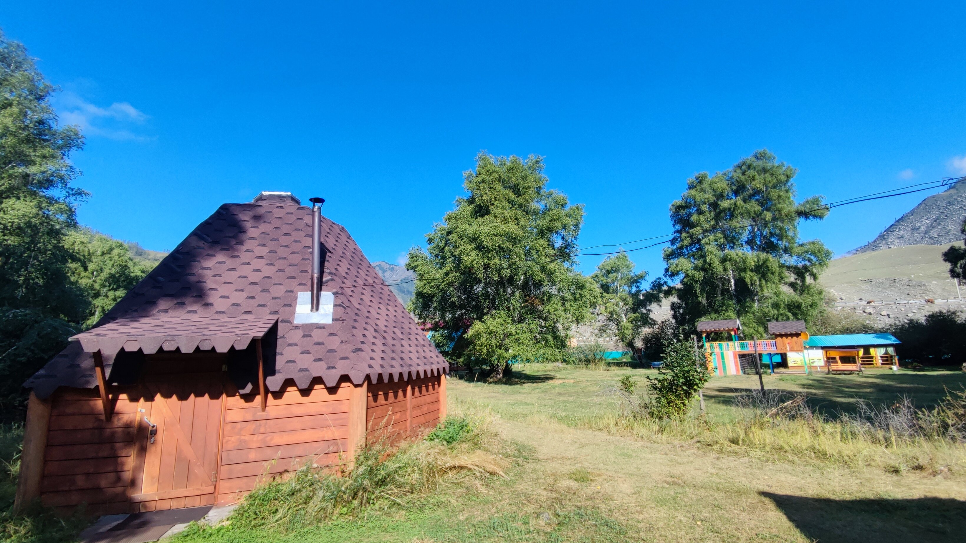 Фото Эркелей