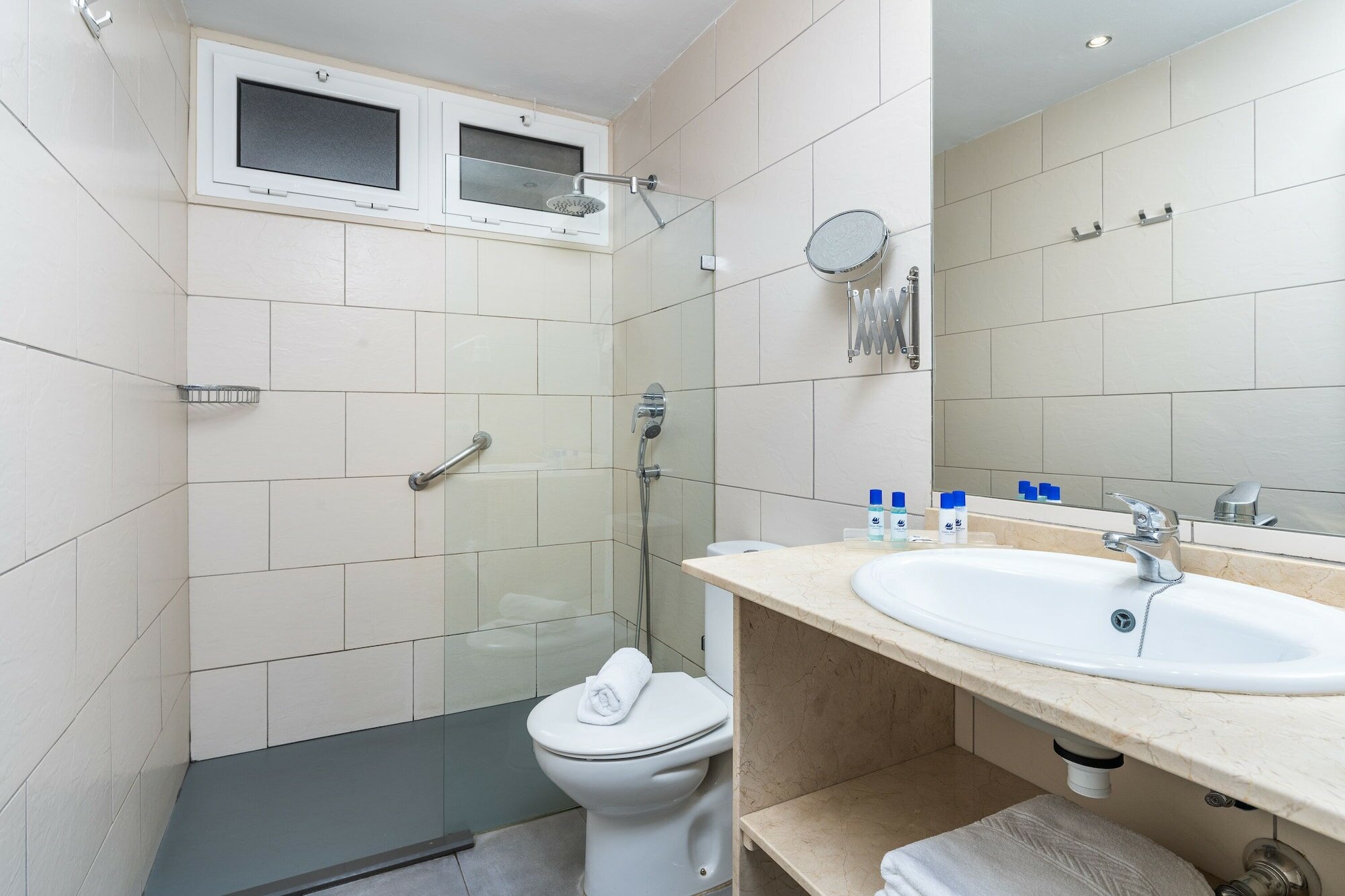 Фото Apartamentos Colón Playa