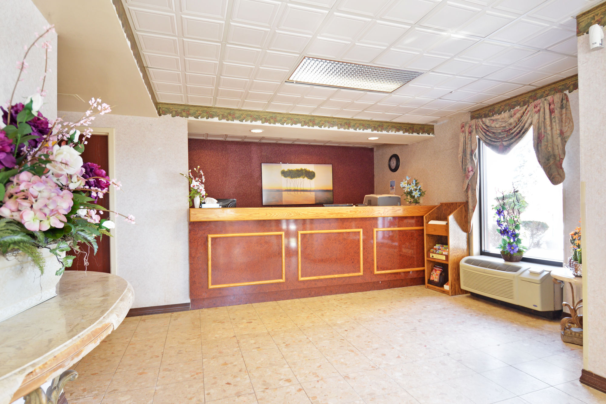 Фото Hotel M Mount Pocono