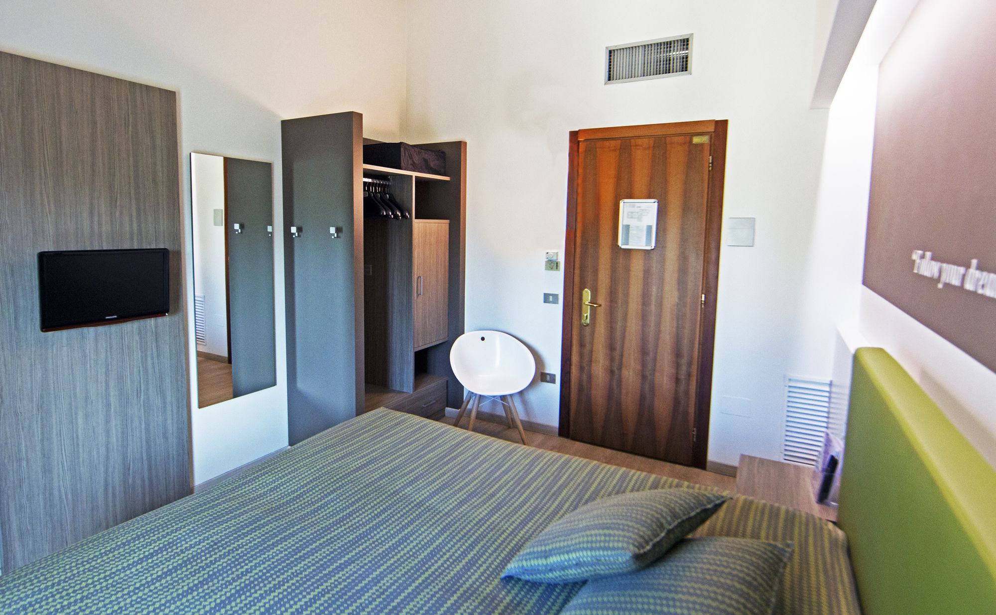 Фото Hotel Ideal