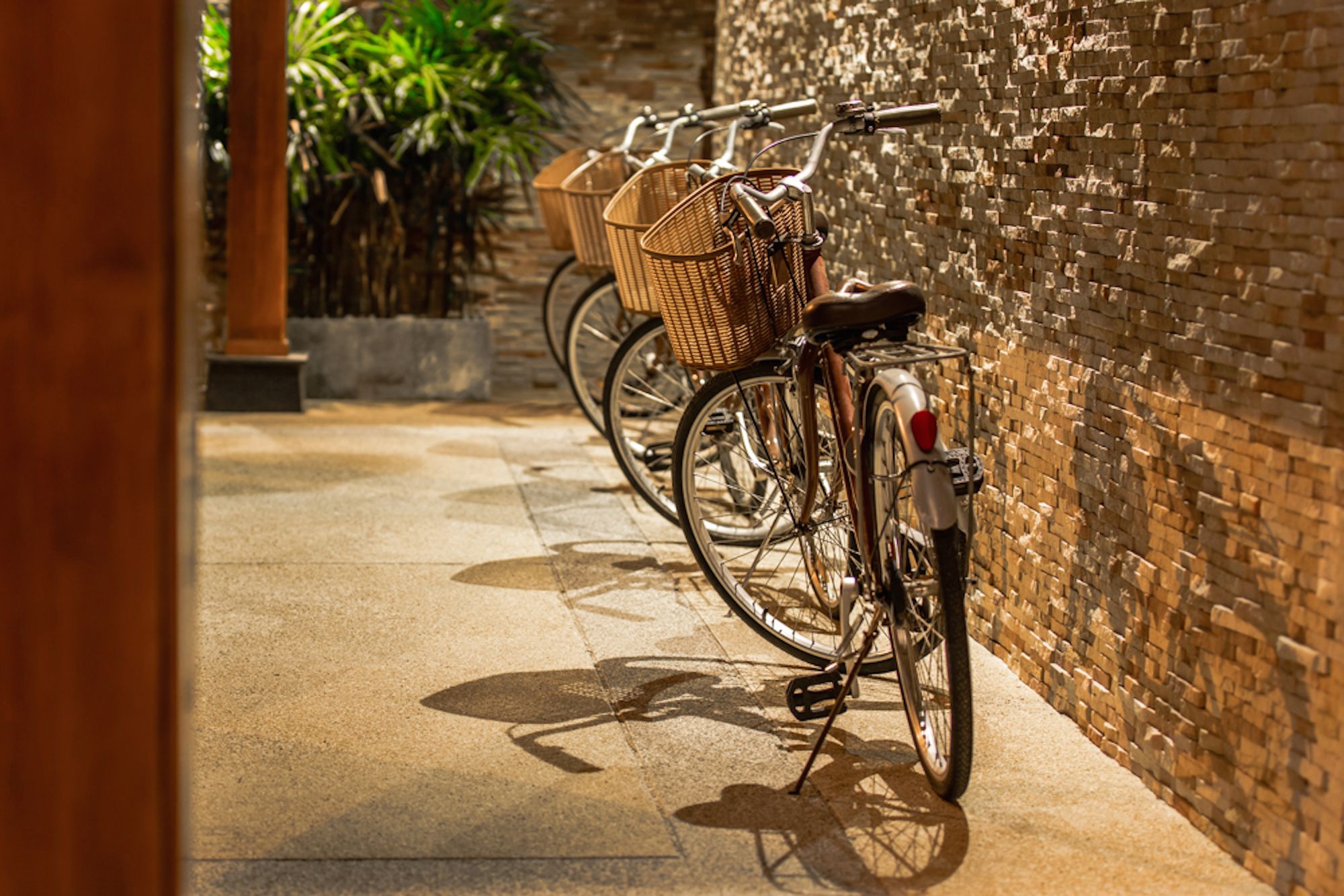 Фото Phuket Airport Hotel