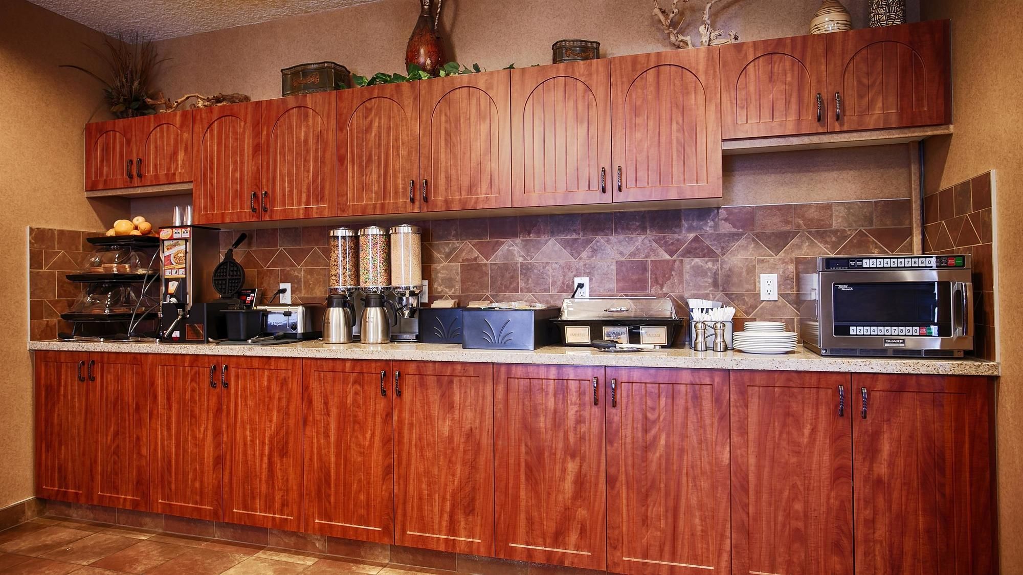 Фото Best Western Diamond Inn