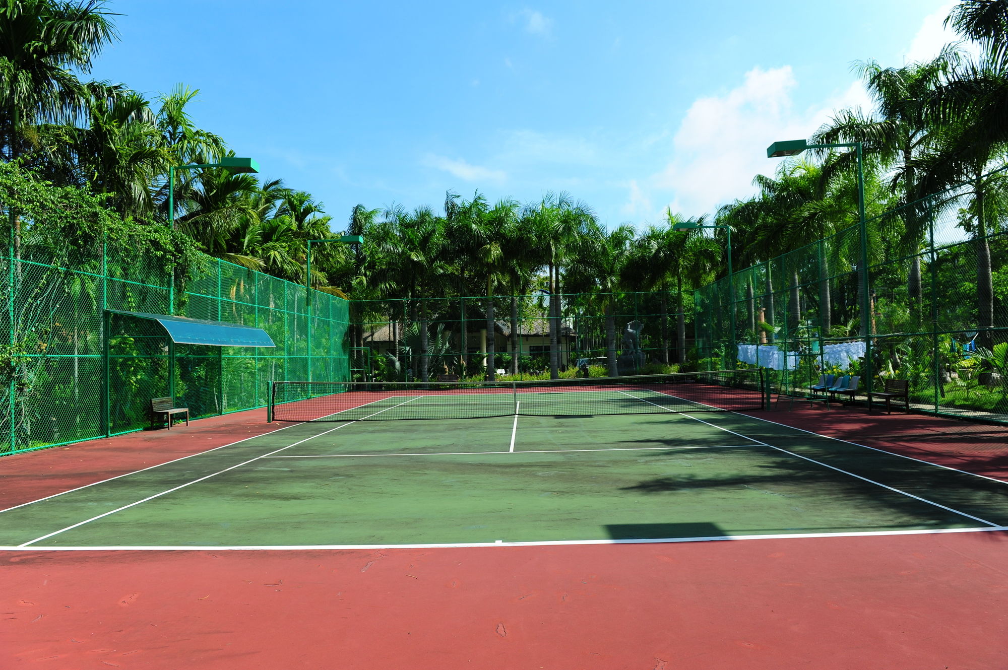 Фото L'Azure Resort and SPA