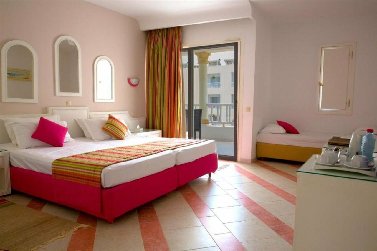 Фото Golden Tulip Taj Sultan