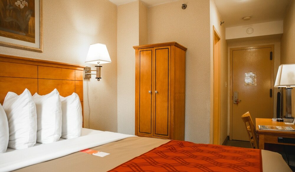 Фото Econo Lodge Times Square