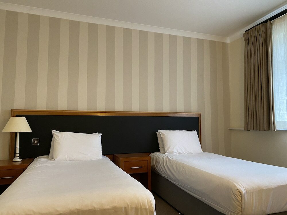 Фото Brook Mollington Banastre Hotel and SPA