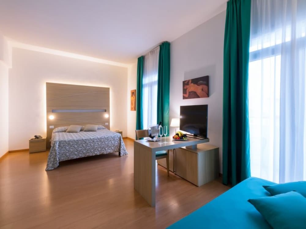 Фото Hotel Mioni Royal San