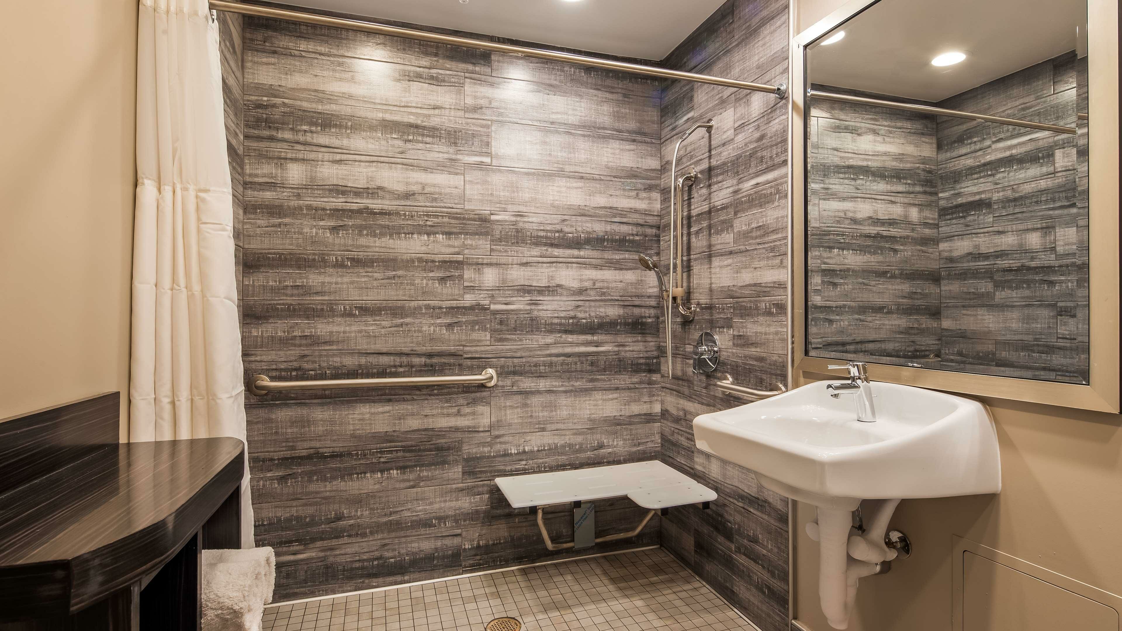 Фото SureStay Plus by Best Western Santa Clara Silicon Valley