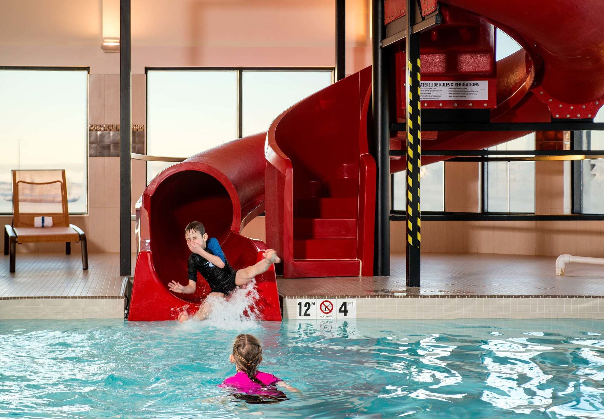 Фото Courtyard by Marriott Calgary South