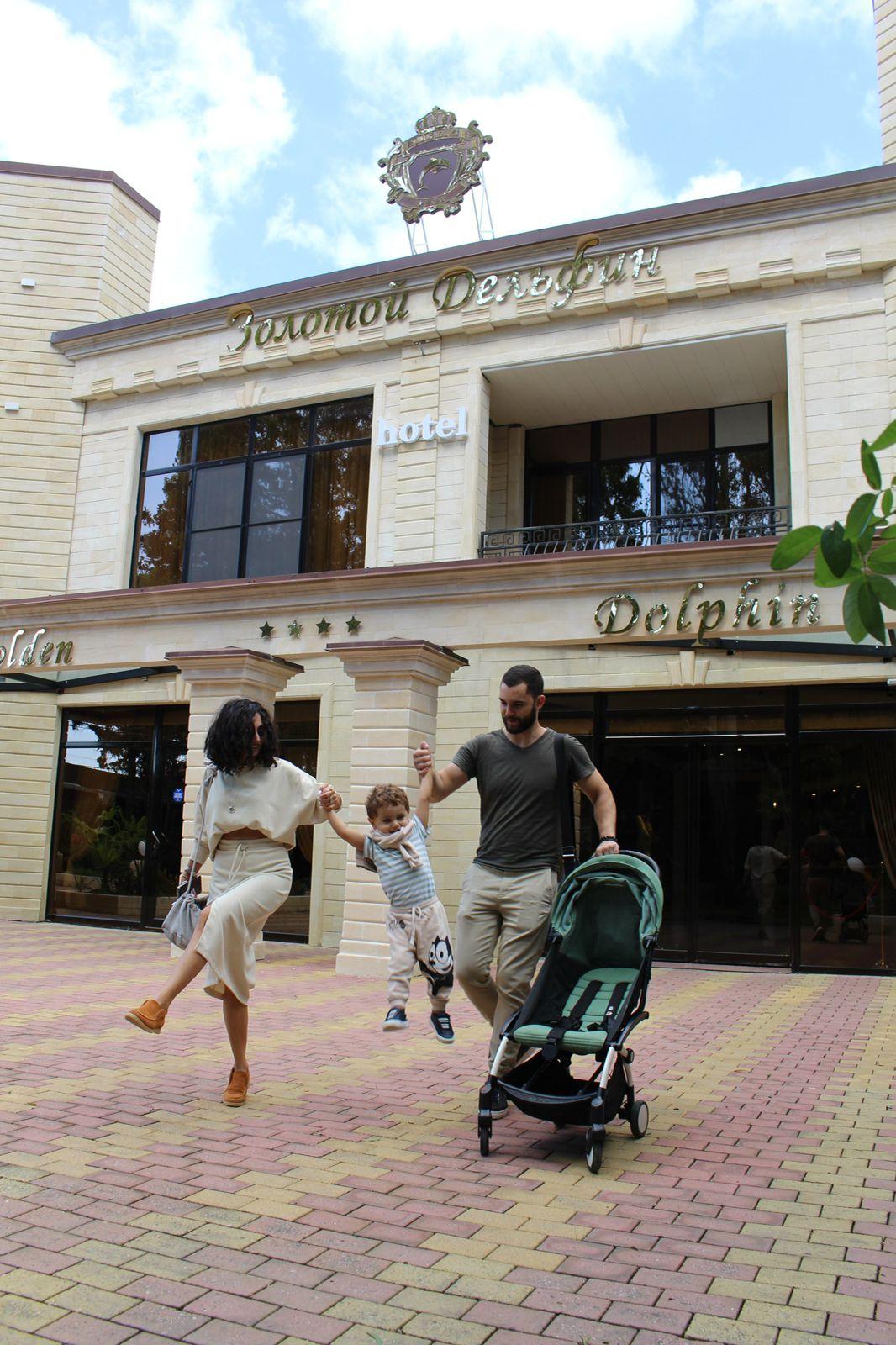 Фото Золотой дельфин