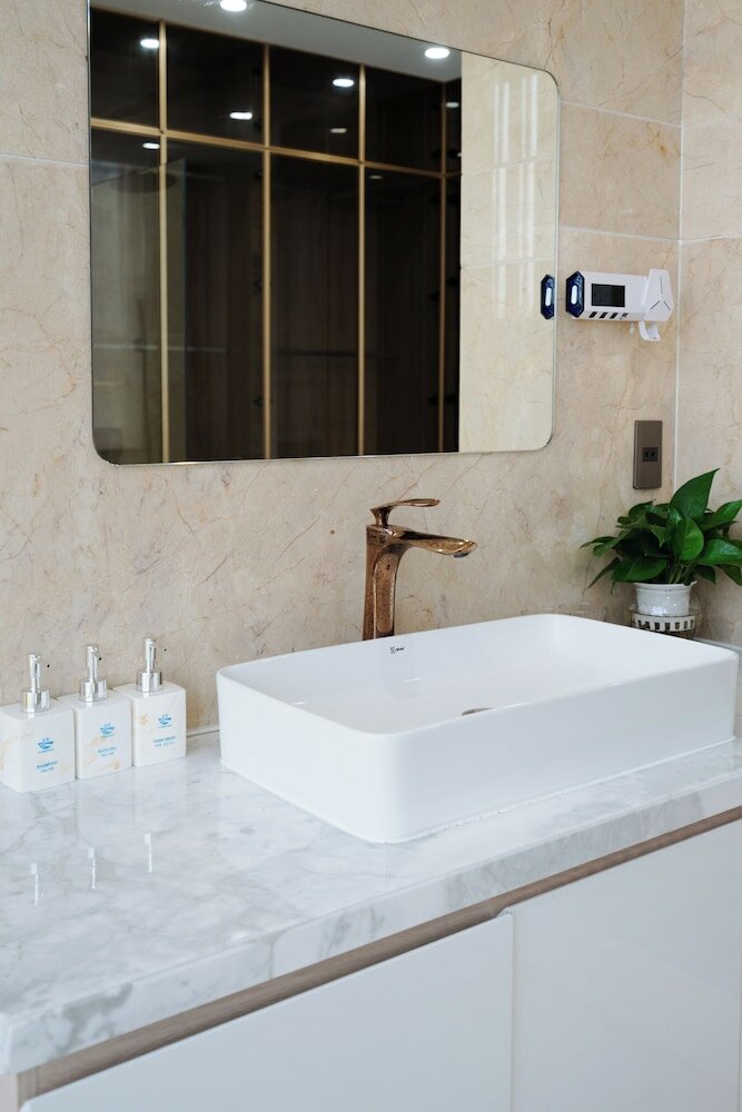 Фото Deluxe Riverfront Pool Villas Danang