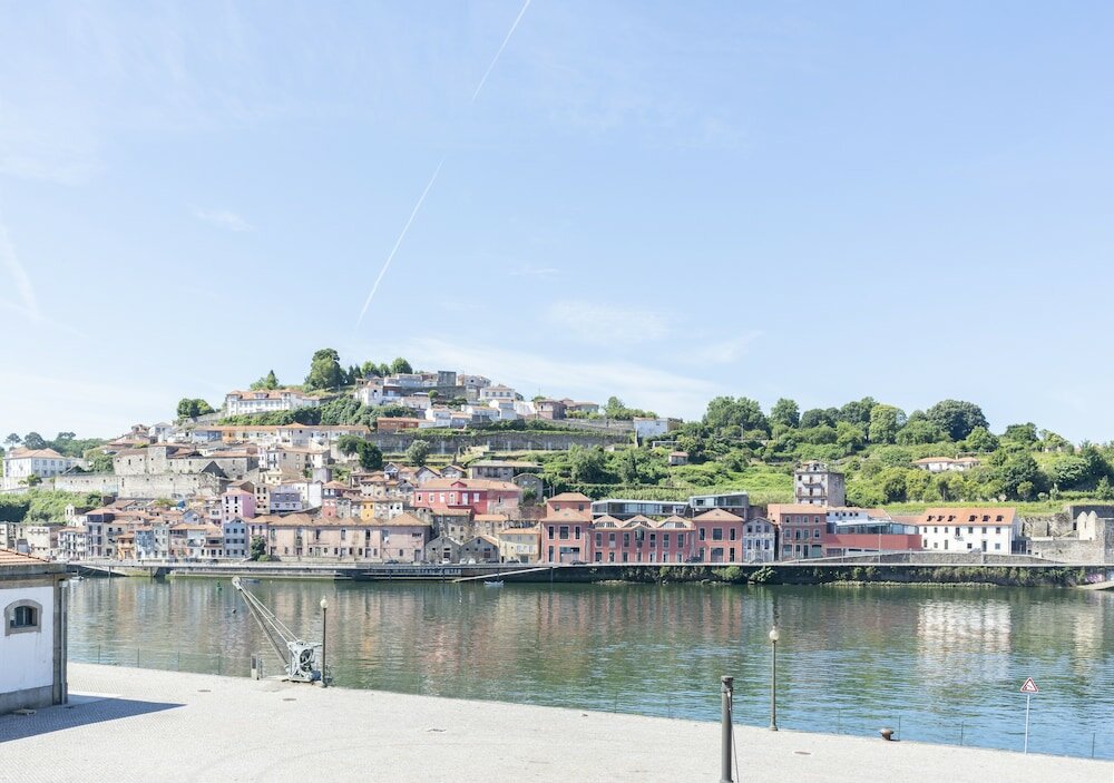 Фото Miragaia Riverside Suites