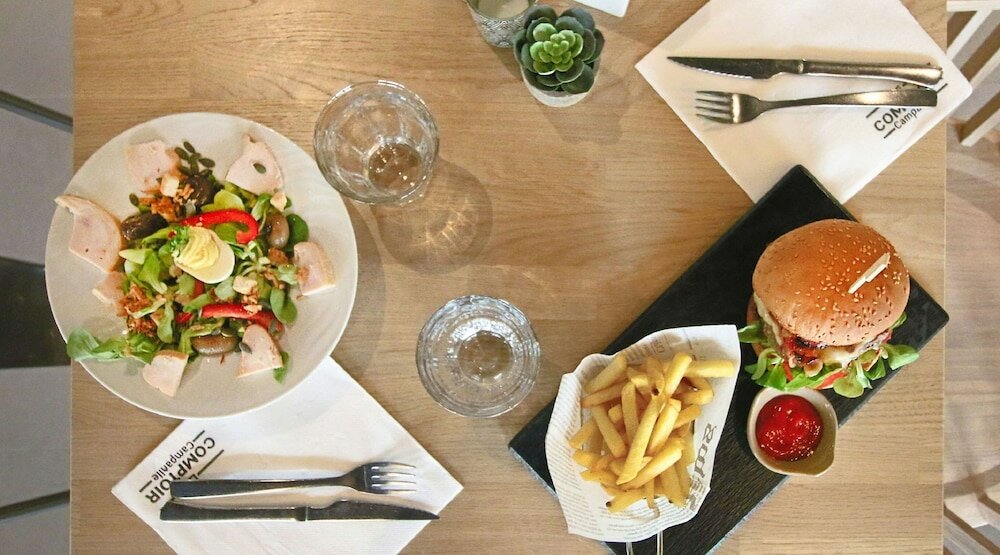 Фото Campanile Hotel Senlis