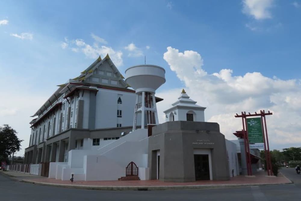 Фото Wangchan Riverview Hotel