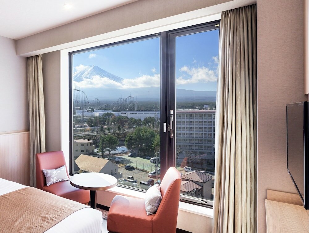 Фото Hotel Mystays Fuji Onsen Resort