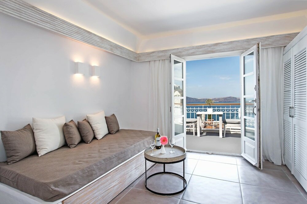 Фото Athina Luxury Suites