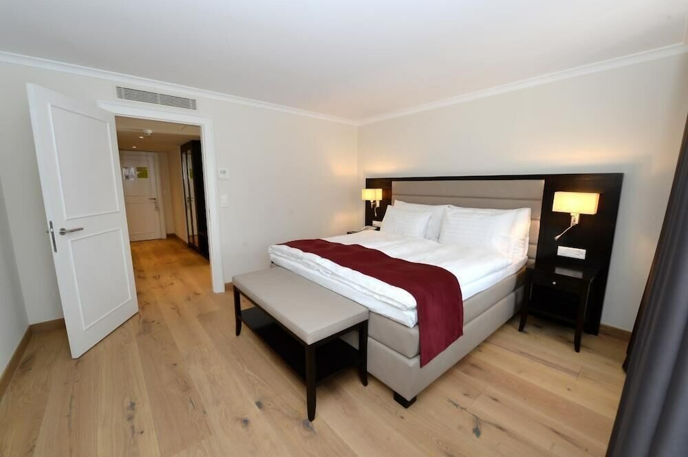 Фото Hotel La Prairie