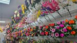 Искусственные цветы (Кубанская улица, 15, корп. 2) ، النباتات والزهور الاصطناعية