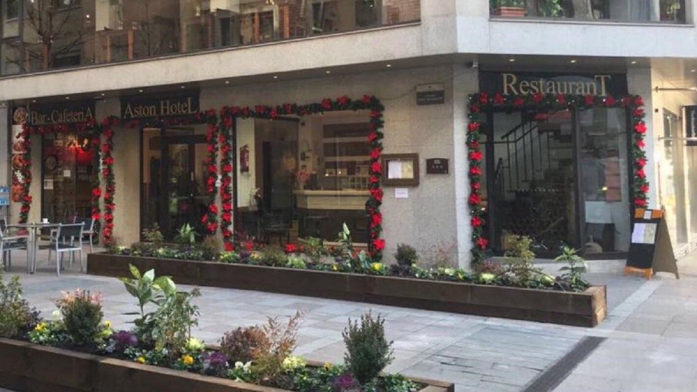 Фото Отель Aston