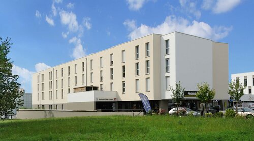 Апартаменты Séjours & Affaires Rennes Longs Champs в Фужер-Витре