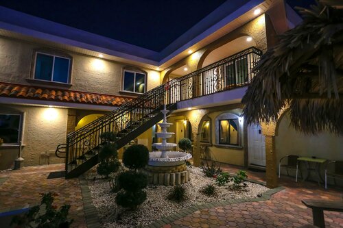 Гостиница Bayview Plaza Waterfront Resort в Сент-Питерсберге
