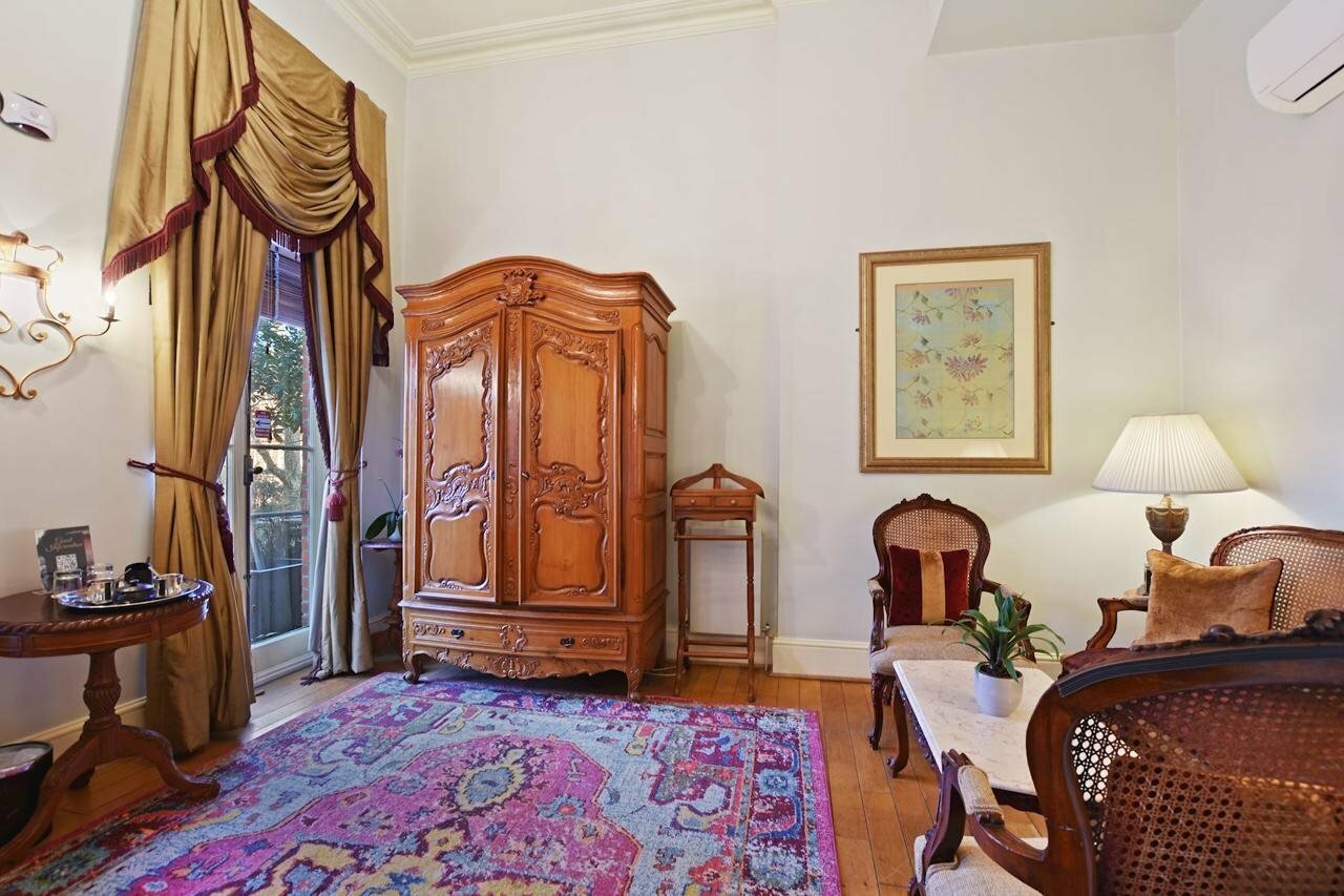 Фото Twenty Nevern Square Hotel