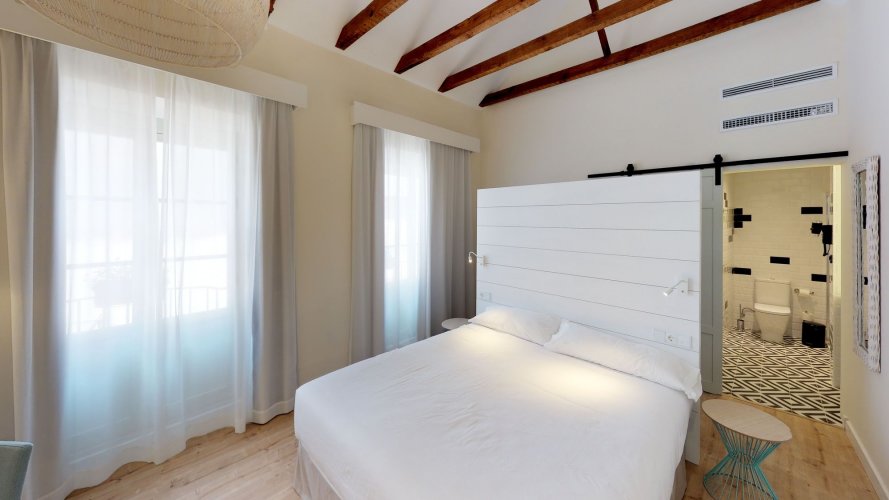 Фото Madeinterranea Suites